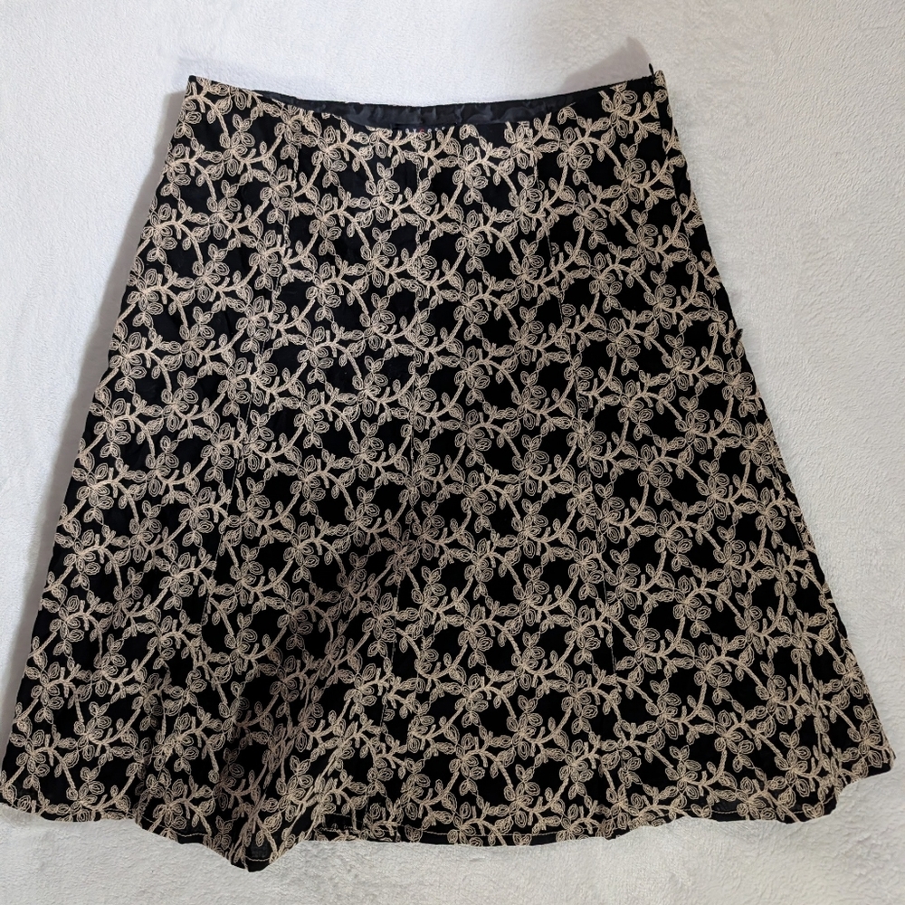 Axcess Black and Cream Floral A-Line Skirt, Size 6, 100% Cotton